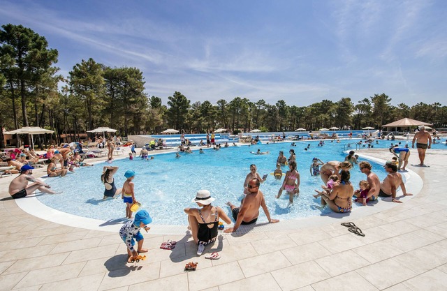 Zaton Holiday Resort Camping homes