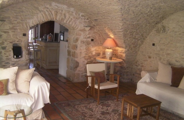 Zen and welcoming village house,