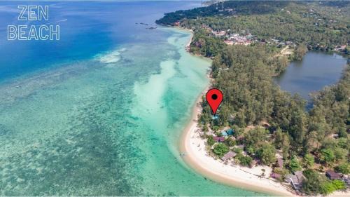 Zen Beach Oasis - Balinese Beachfront House with Stunning Sea View