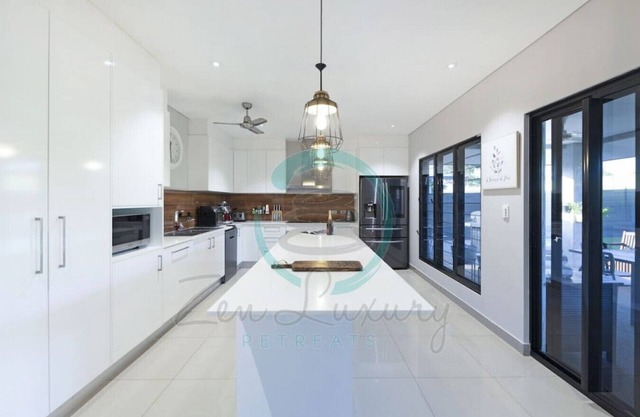 ZENHOUSE - 5BR Family with Private Pool