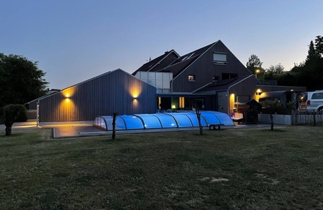 Zimmermanns 3 - Stilvoll und Modern mit Außenpool, Sauna und Außenküche