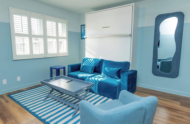 Zonder – Introspective Escape in Louisville’s Trendy NULU