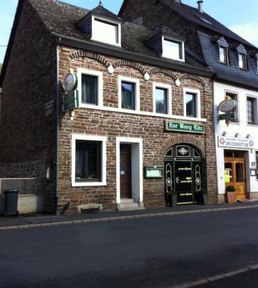 Zur Burg Eltz