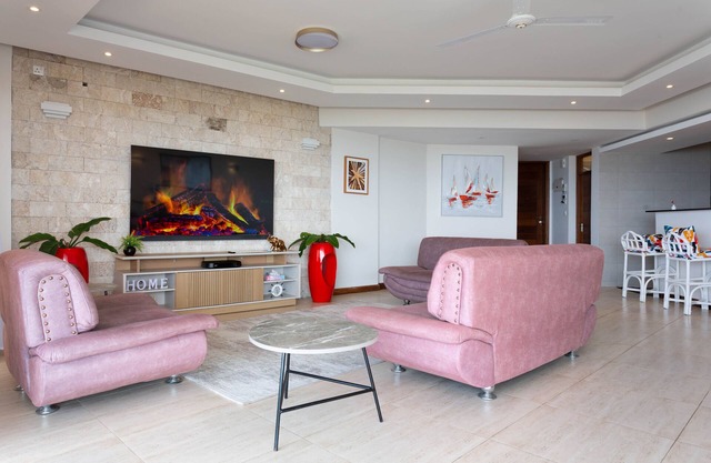 Zuru Nasi Ocean View Penthouse