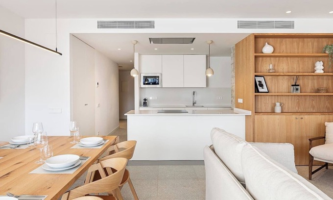 La Font de la Guatlla Apartment | Ático con terraza cerca de Gran Vía y Camp Nou