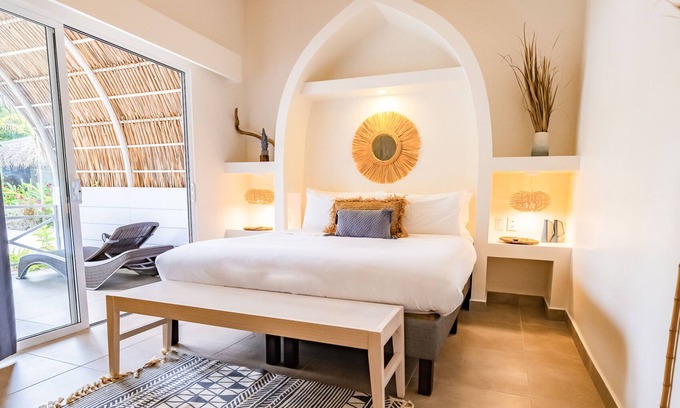 Tamarindo Hotel | Élégant cabina, tropical shower