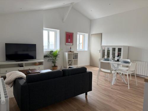 Sauveterre-De-Guyenne Apartment | ô Vignes & Bastides " L'échappée Lapébie ", appartement cosy