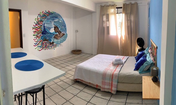 Dois de Julho Apartment | Ôxe Rooms - Fé
