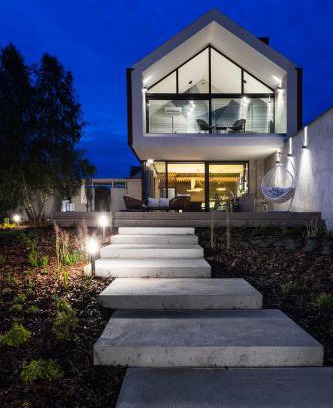 Gietrzwald Villa | Ławka i Sielawka - dom nad jeziorem z prywatnym pomostem