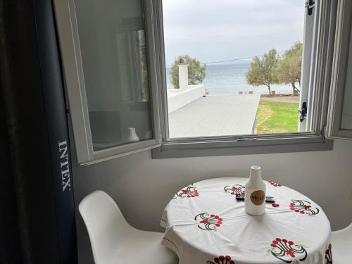 Moutsouna House | Αρμυρό νερό