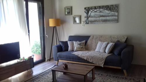 Orestiada Apartment | Διαμέρισμα με κήπο