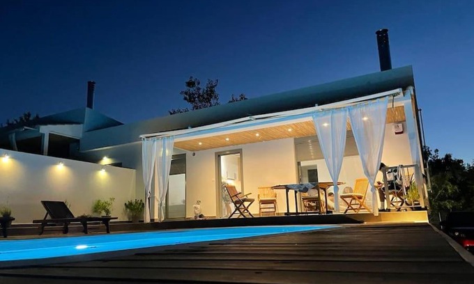 Oropos Villa | Μοντέρνα εξοχική μονοκατοικία με ιδιωτική πισίνα!