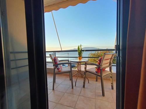 Arkitsa Apartment | Νηρηίδες so blue