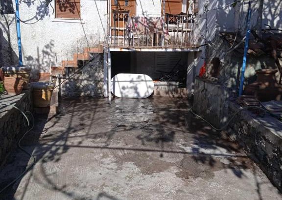 Plomari House | ΠΑΡΑΔΟΣΗ