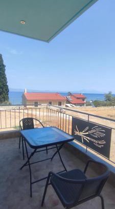 Arkitsa Apartment | Φάρος Αρκίτσας