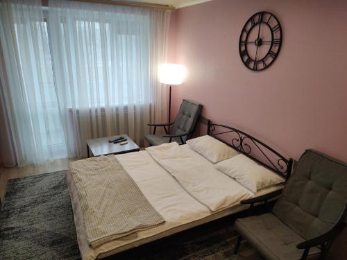 Krivoy Rog Apartment | Апартаменти, вул Космонавтів,29, великий Смарт TV , преміум підписки YouTube та онлайн-кінотеатрів, ЗВІТНІ ДОКУМЕНТИ