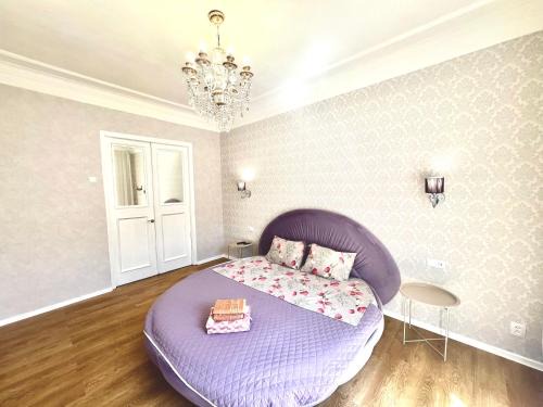 Petrovskoye Apartment | Апартаменты на Майдане конституции