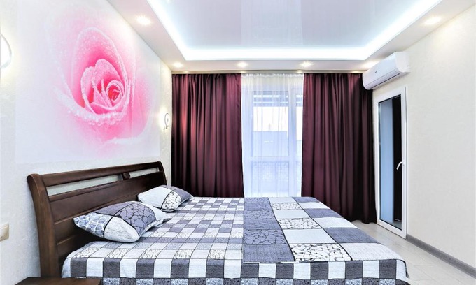 Solomjanskyj Apartment | Апартаменты с террасой