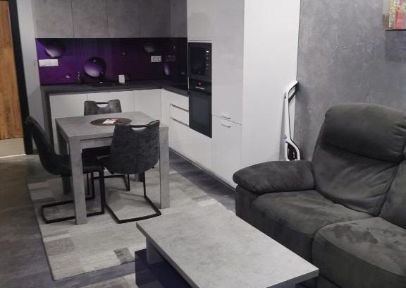 Vratsa Apartment | Апартамент Светли