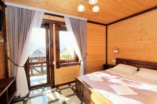 Yaremche Apartment | Бесаги