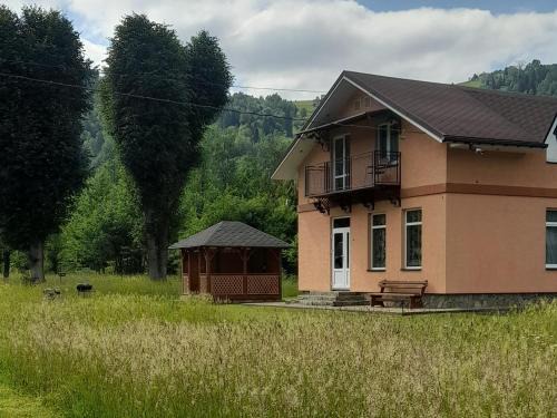 Snidavka House | Будинок в пейзажній місцевості