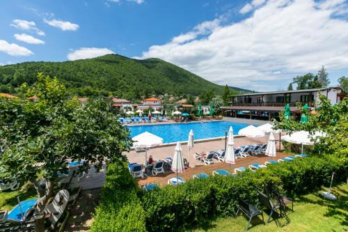 Septemvri Hotel | Комплекс Варвара - Хотел, Аквапарк и Минерлни басейни