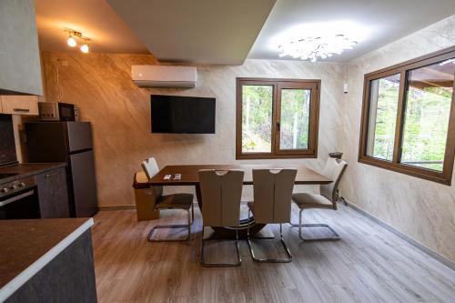 Rakitovo Villa | Комплекс Родопска среща - Къщи и Апартаменти