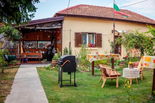 Belene House | Къща за гости При Маги и Краси