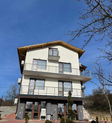 Dupnitsa Villa | Къща за гости “При Язовира”