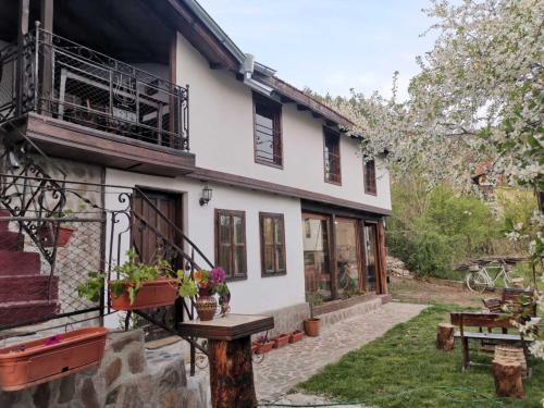 Vranyantsi House | Къща за гости Старата череша село Раждавица