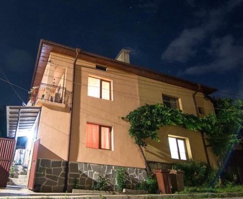 Dobrinishte House | Къща за гости ФЪН ШУЙ 88
