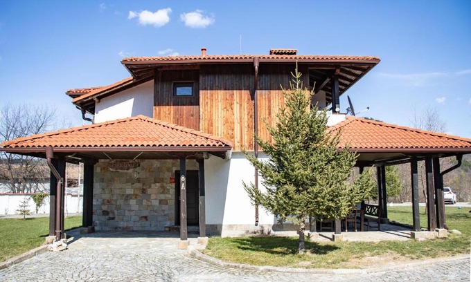 Oreshak House | Марковската къща