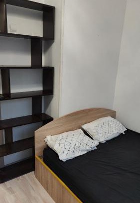 Svyatoshyns'kyi District Apartment | Метро Академгородок Житомирская 10мин пешком Академмістечко Вернадского 65 КУП НАНУ Європейський університет Міні-смарт квартира