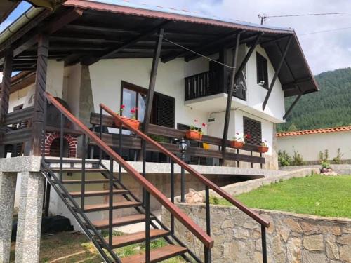 Bratsigovo Villa | ПАУНОВАТА КЪЩА