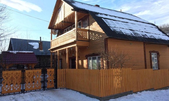 Vorokhta Apartment | Приватна Садиба VINEMAX