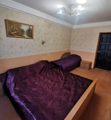 Holosiivskyj Apartment | Просторі апартаменти на ВДНГ