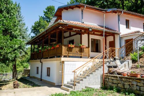 Veliko Tarnovo House | Стаи за гости - Аербул и приятели