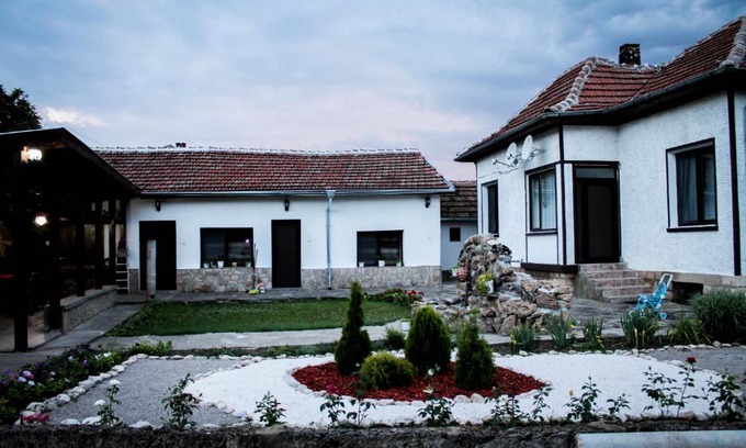Krushuna House | Старата чешма