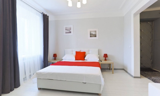 Minsk City Centre Apartment | Студия на Независимости, 18