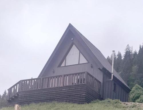 Verkhovyna House | Тишина гір Над потоками