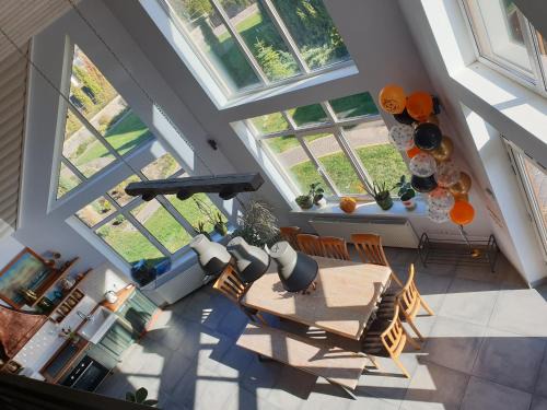 Buki Villa | Трушки34