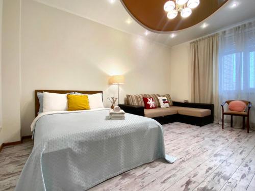 Dniprovs'kyi District Apartment | Чарівна, простора квартира в 2хв від МВЦ, Лівобережна