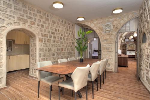 Safed Old City Apartment | אבן חן