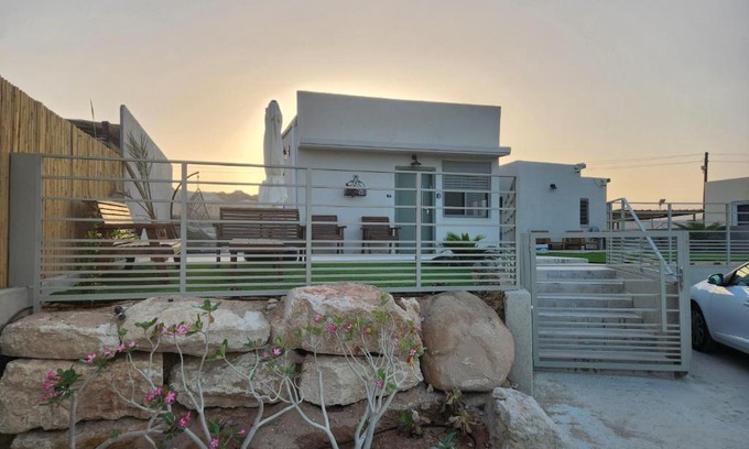 Ein Tamar Apartment | בצל ההר