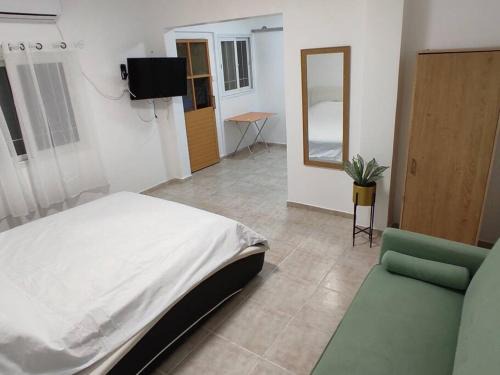 Yeruham Apartment | בקצה הקשת - יחידת אירוח מפנקת בירוחם