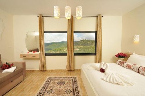 Beit Jann Apartment | נגיעות בטבע - צימרים כפריים מקסימים כולל ארוחת בוקר ובריכה מחוממת