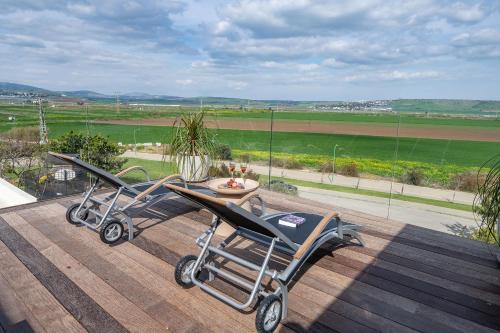 Gilboa Apartment | נעם בגלבוע -2 סוויטות מהממות בגלבוע עם ג'קוזי ונוף