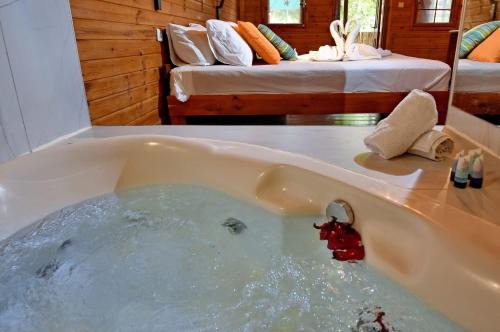 Mishmar HaYarden Cabin | פינה במעיין