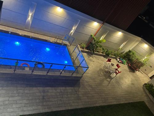 Al Kura Ski Chalet | استراحة غريس
