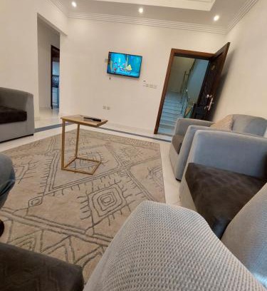 Al Qawayiyay Apartment | العوالي